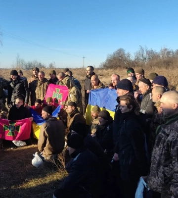 Обмін полоненими: Україна повернула 60 військових, зокрема оборонців з &quot;Азовсталі&quot;