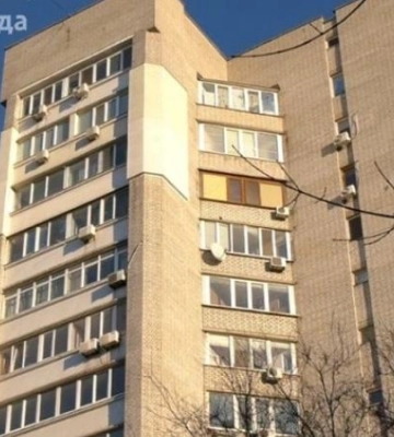 Комунальники Дніпра закінчують відновлювати будинки, які постраждали від ракетного удару 17 листопада