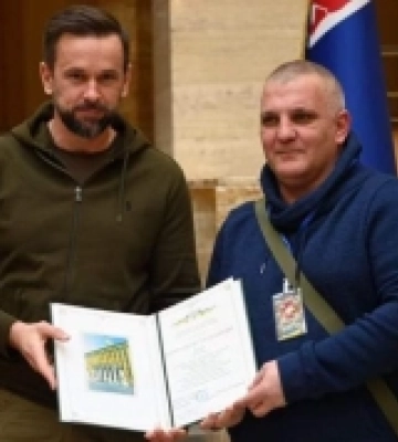 Голова Закарпатської ОВА Віктор Микита відзначив свалявських волонтерів з нагоди професійного свята