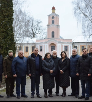 Історичні планшети, макет старого селища, гравюри, світлини: в Олиці відкрили інформаційний центр
