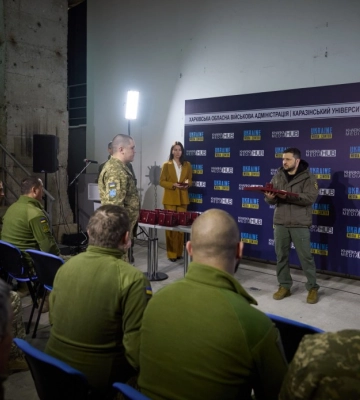 Зеленский в Харьковской области посетил военный госпиталь