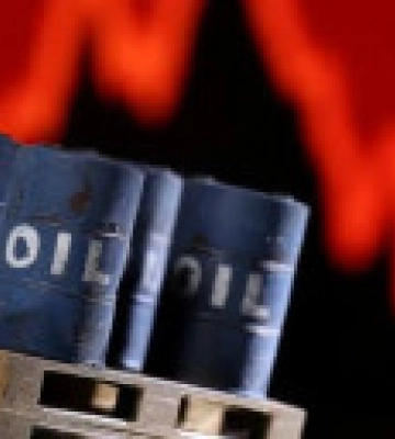 росія розглядає можливість встановлення мінімальної ціни на нафту у відповідь на дії G7 - Bloomberg
