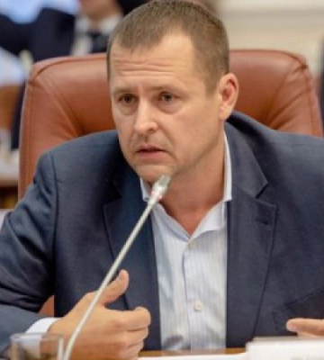 Влада Дніпра прийняла рішення перенести низку пам’ятників на територію міського КП
