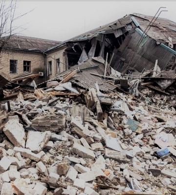 Вночі окупанти здійснили атаки безпілотниками і ракетами С-300 по двох громадах на Запоріжжі, трьох осіб поранено, зокрема 15-річну дівчину. ФОТОрепортаж