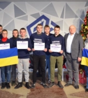 У Луцькому НТУ помічникам патрульних вручили сертифікати та подарунки
