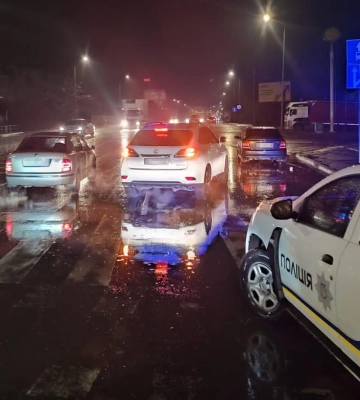У Львові в темну пору доби збили двох пішоходів