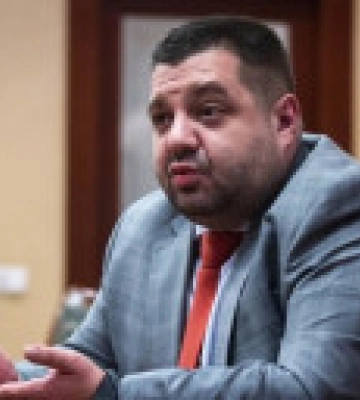 Организация коррупционной схемы на ОПЗ: суд заочно арестовал экс-нардепа Грановского
