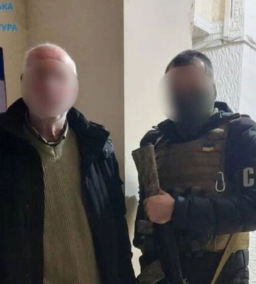 Пенсіонер у Херсоні допомагав окупантам створити аналог ФСБ, - Офіс Генпрокурора