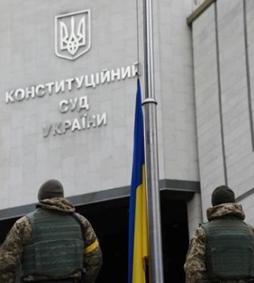 КСУ принял решение об увольнении трех судей
