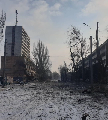 Замерзшая вода в кранах и трупы: как оккупированный Мариуполь переживает первые дни зимы 