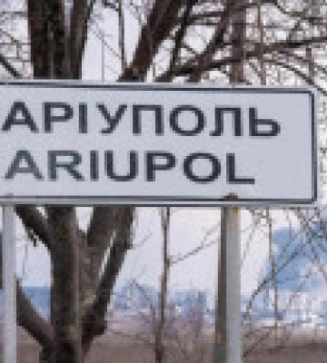 У Маріуполь вперше завезли &quot;зуби дракона&quot;: окупанти перетворили місто на тилову базу