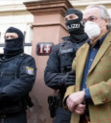 Немецкие спецслужбы подозревают принца и экс-депутата Бундестага в попытке госпереворота - СМИ