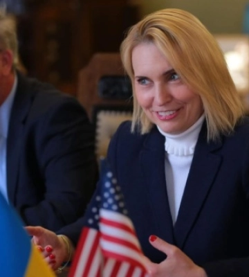 Посол США Брінк вперше приїхала на Львівщину