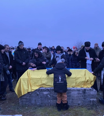 Лучани провели в останню дорогу трьох українських воїнів
