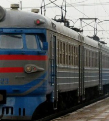 Через складну ситуацію з електроенергією на запорізькому напрямку скасували приміські поїзди