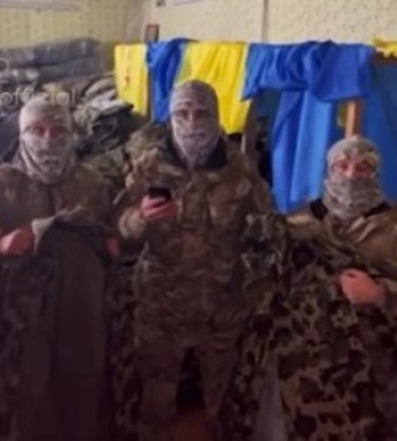 Одеські волонтери забезпечили військових зимовим одягом