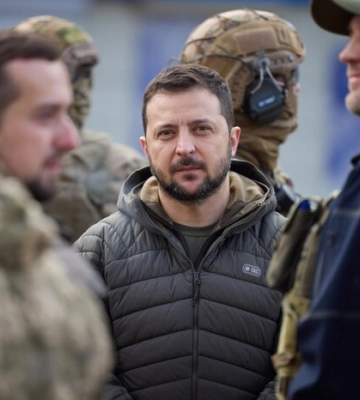 Стало відомо, чим Зеленський під час війни пересувається Україною