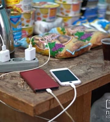 Продукти харчування, генератор та дитяча кімната: як працюють пункти незламності в Апостолівській громаді