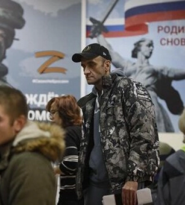 На окупованій Луганщині публічно б’ють чоловіків, які відмовляється від мобілізації
