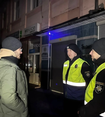 На Закарпатті поліція продовжує посилені нічні патрулювання