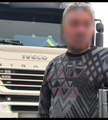 Дорогами Закарпаття їздять фури з п&#039;яними керманичами: Патрульні зупинили п’яного далекобійника