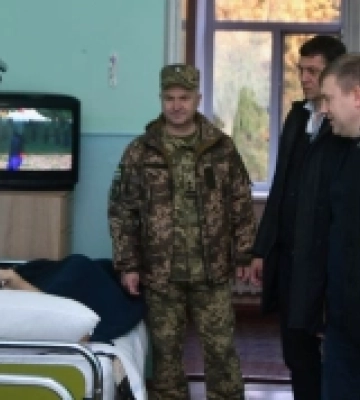 Рівненські перевізники отримали подяки за транспортування поранених