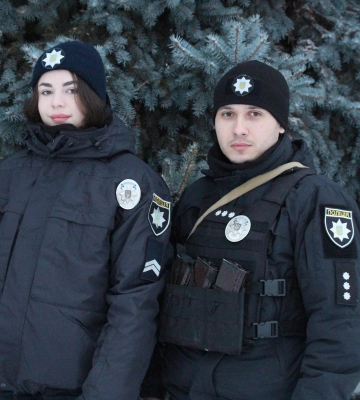 У Сумах патрульні допомогли подружжю, яке впало в річку і отримало сильне переохолодження
