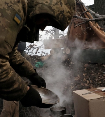 &quot;Мясорубка&quot; в Бахмуте: бойцы ВСУ сражаются с наемниками из &quot;ЧВК&quot; и погодными условиями (видео)