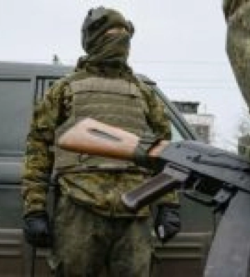Російські загарбники відбирають квартири та будинки в українців