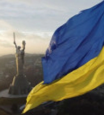 Вперше за роки незалежності побільшало українців, які вважають, що є загальновизнанні норми - опитування