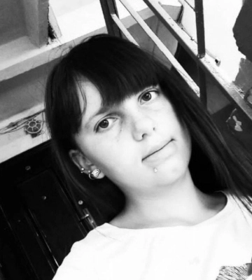 Пішла з дому і зникла: в Одесі шукають 14-річну дівчину, - ФОТО