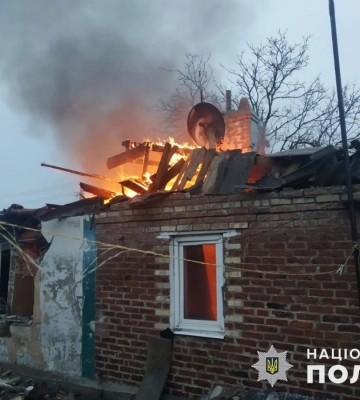Окупанти обстріляли 20 будинків на Донеччині за минулу добу