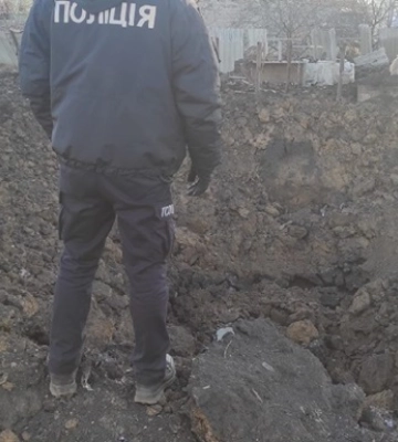 В Купянской громаде в результате вражеского обстрела разрушена СТО, возник пожар