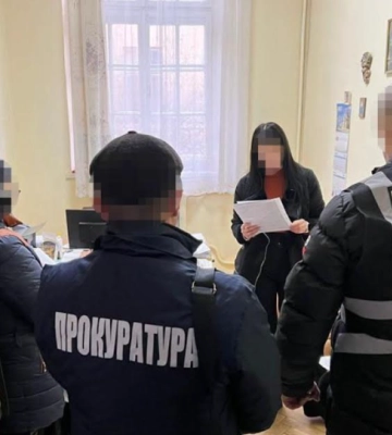 У Львові на хабарі затримано лікарку (ФОТО)