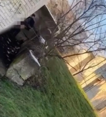 У місті на Волині біля школи чоловік мастурбував на очах у перехожих