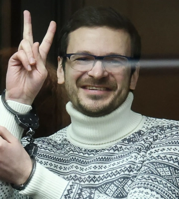 У Росії соратника Навального засудили до 8,5 років колонії за правду про злочини військ РФ у Бучі