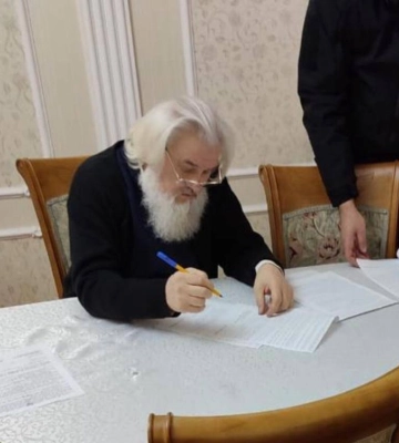 Суд відправив під нічний домашній арешт митрополита УПЦ МП Іоасафа
