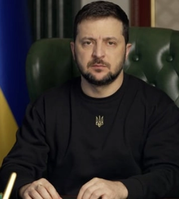 Окупанти перетворили Бахмут на випалені руїни: Зеленський про важку ситуацію на фронті