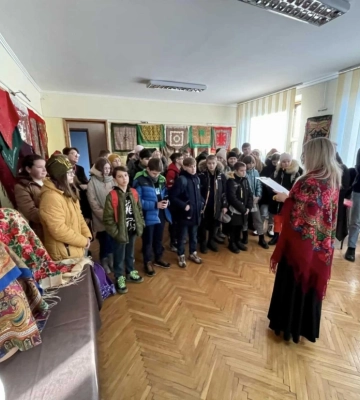 У місті на Волині відкрили виставку хусток