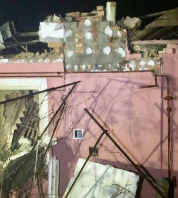 Вночі окупанти здійснили 5 атак на Нікопольщину, поранень зазнали четверо літніх людей. ФОТОрепортаж