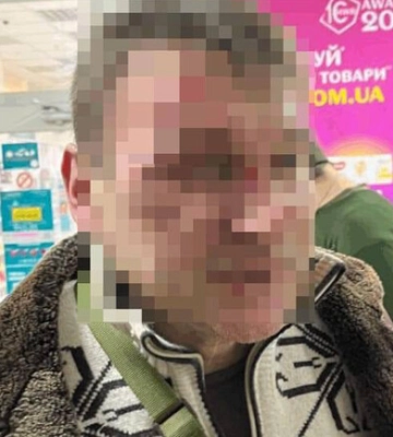 В киевском ТРЦ продавец устроил стрельбу во время ссоры с посетителем