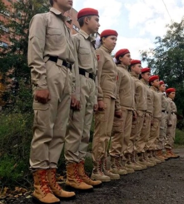 В Луганской области захватчики пытаются ввести военную подготовку в школах вместо каникул — ОВА