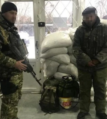 Одеські патрульні виявили в Херсоні чоловіка, який можливо співпрацював з країною агресором