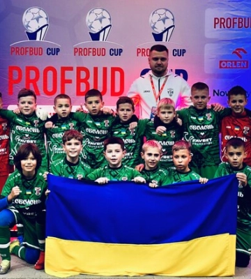 Факт. Favbet Foundation выделил 100 000 грн для детской команды ФК «Оболонь»