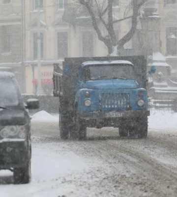 На неділю у Львові синоптики прогнозують мокрий сніг та ожеледицю