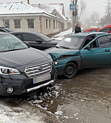 У Сумах в потрійній ДТП травмовані дві людини
