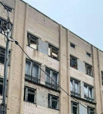 Окупанти обстріляли пологове відділення у Херсоні, фото