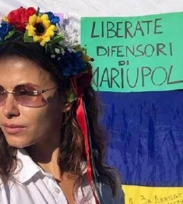 Украинская художница представила свои работы на выставке в Италии
