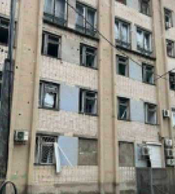 Терористи вдарили по медзакладу в Херсоні – снаряди поцілили у пологове відділення
