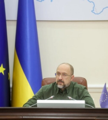 Уряд допоможе постраждалим від російських обстрілів регіонам пройти зиму, - Шмигаль